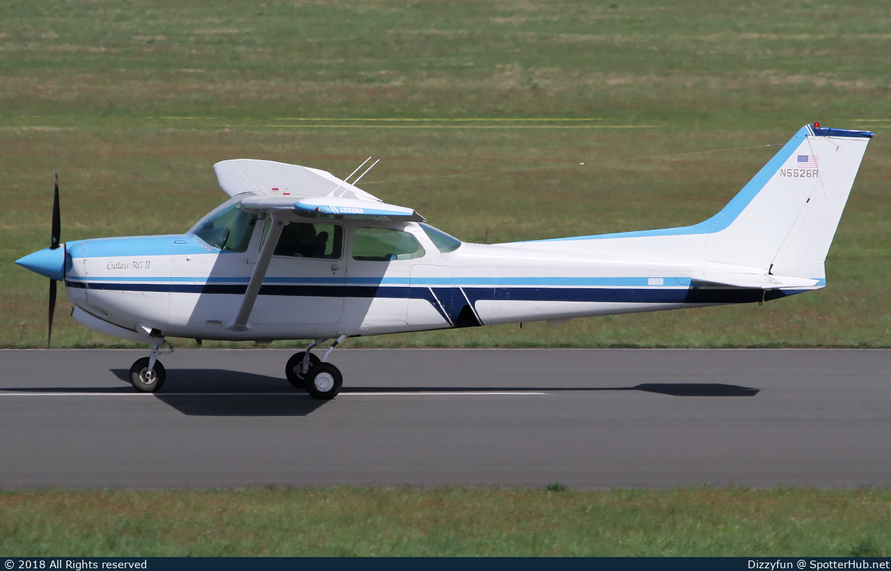 Photo of N5526R - Cessna 172RG Cutlass RG II operated by Private