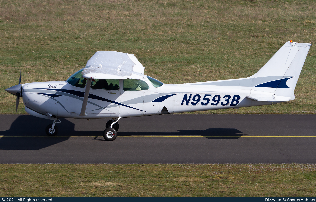 Photo of N9593B - Cessna 172RG Cutlass RG operated by Private