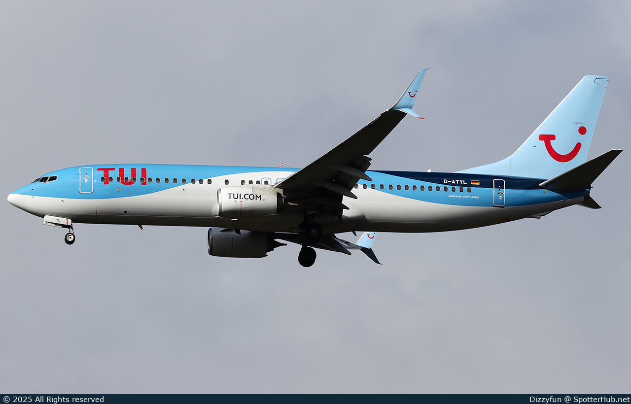 Photo of D-ATYL - Boeing 737-8K5 operated by TUIfly