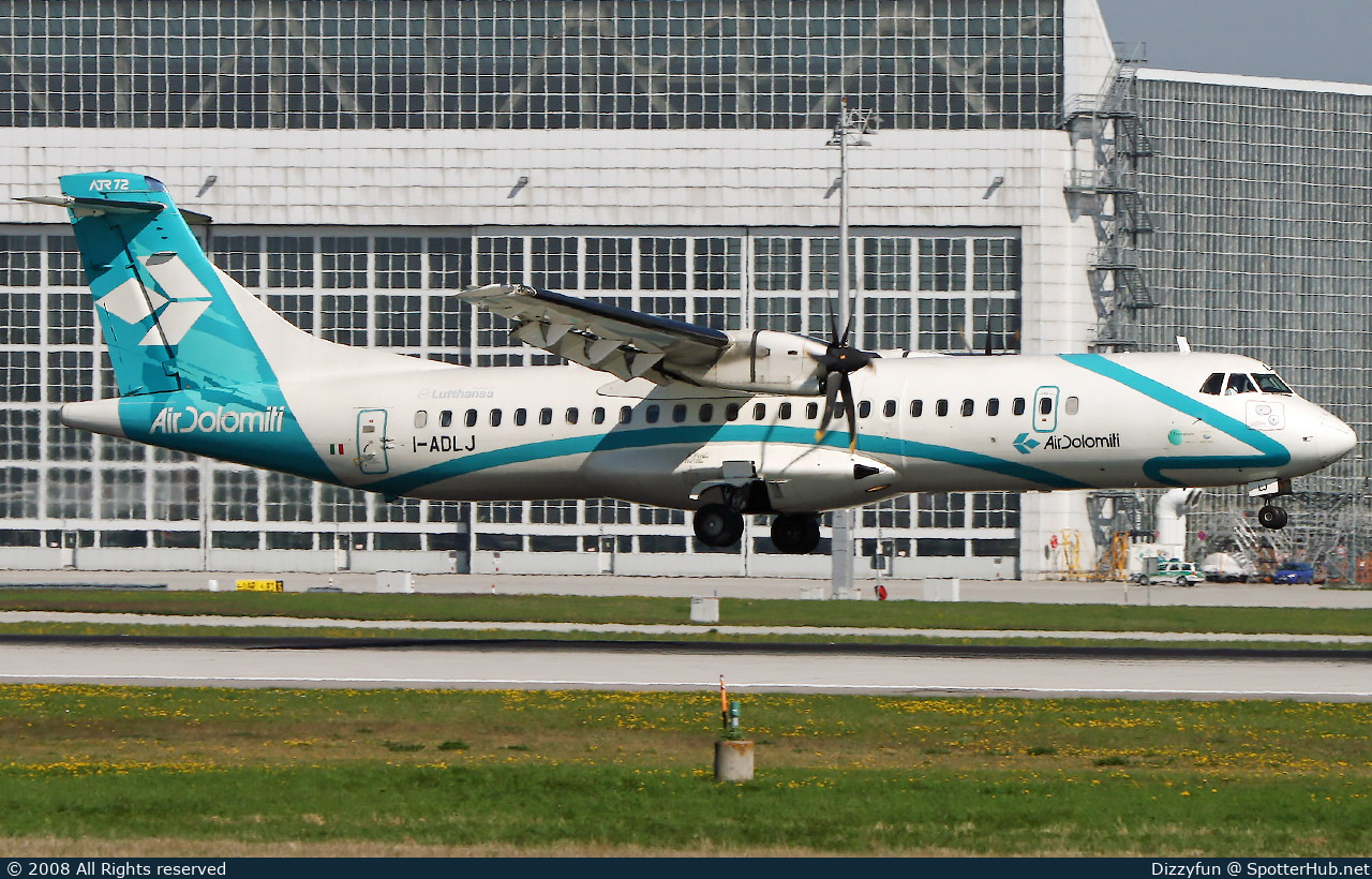 Photo of I-ADLJ - ATR 72-500 operated by Air Dolomiti