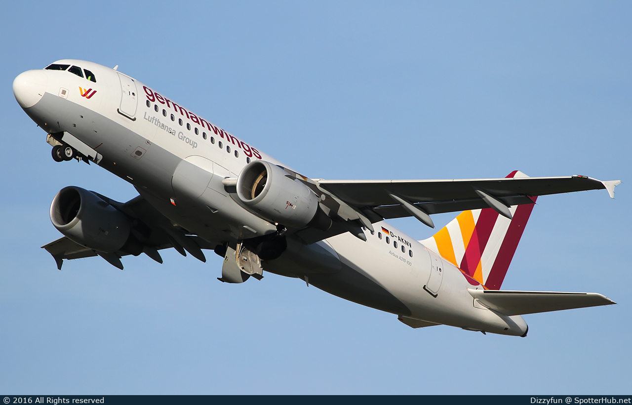 Photo of D-AKNV - Airbus A319-112 operated by Germanwings