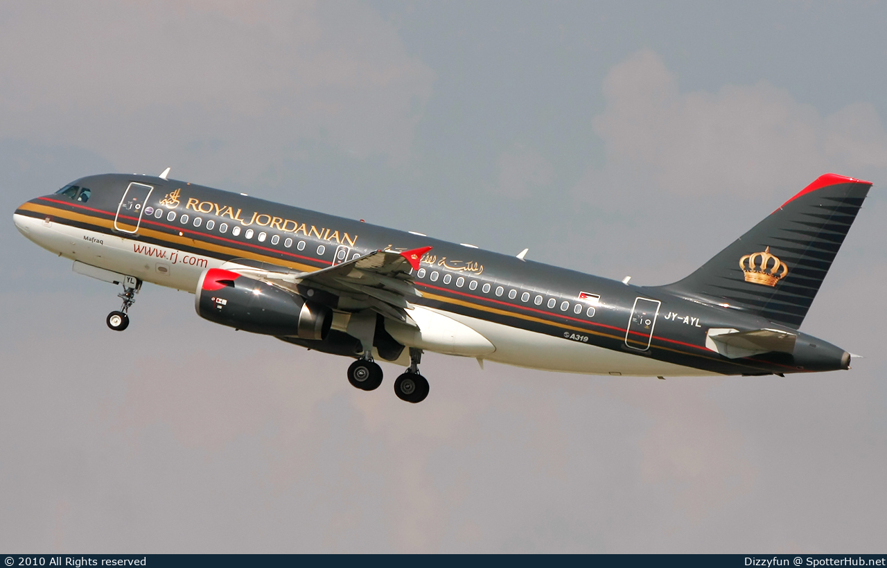 Photo of JY-AYL - Airbus A319-132 operated by Royal Jordanian Airlines
