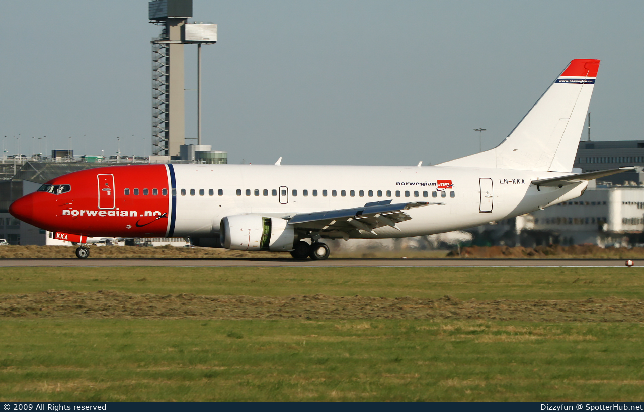 Photo of LN-KKA - Boeing 737-33A operated by Norwegian Air Shuttle