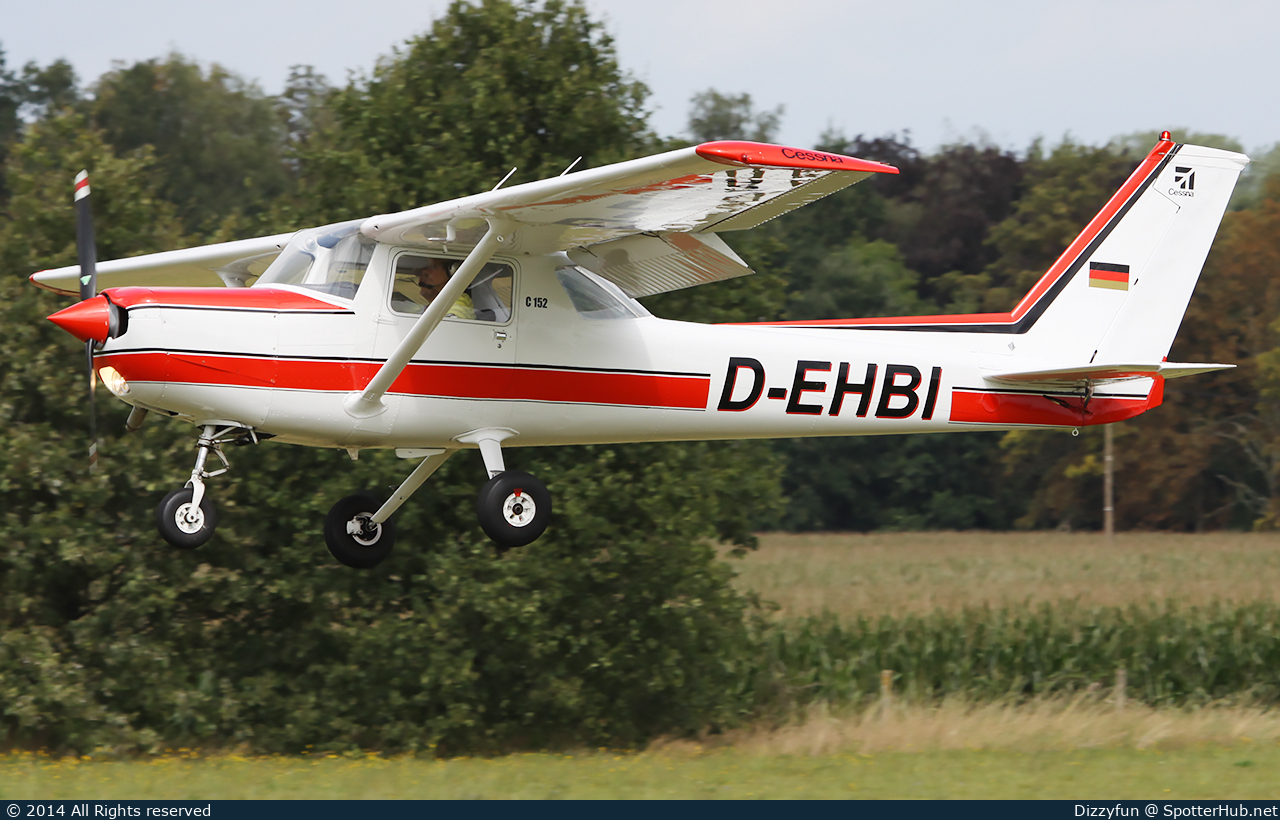 Photo of D-EHBI - Reims-Cessna F152 II operated by FCM Flugcenter Marl