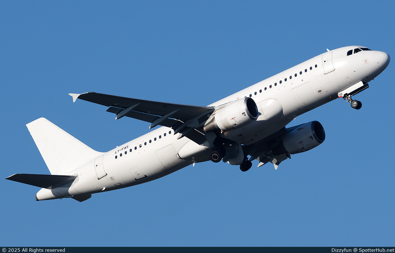 Photo of LY-FAS - Airbus A320-214 operated by GetJet Airlines