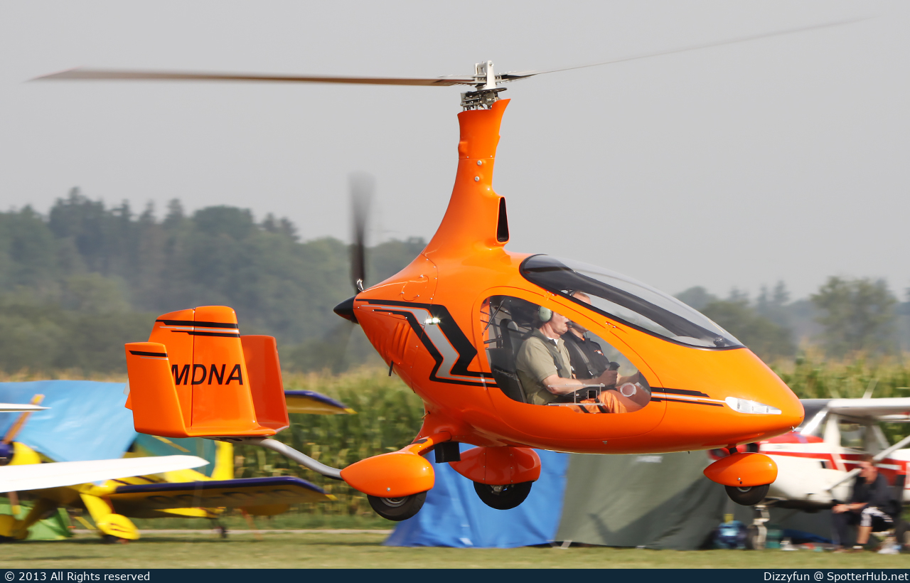 Photo of D-MDNA - AutoGyro Cavalon operated by Private