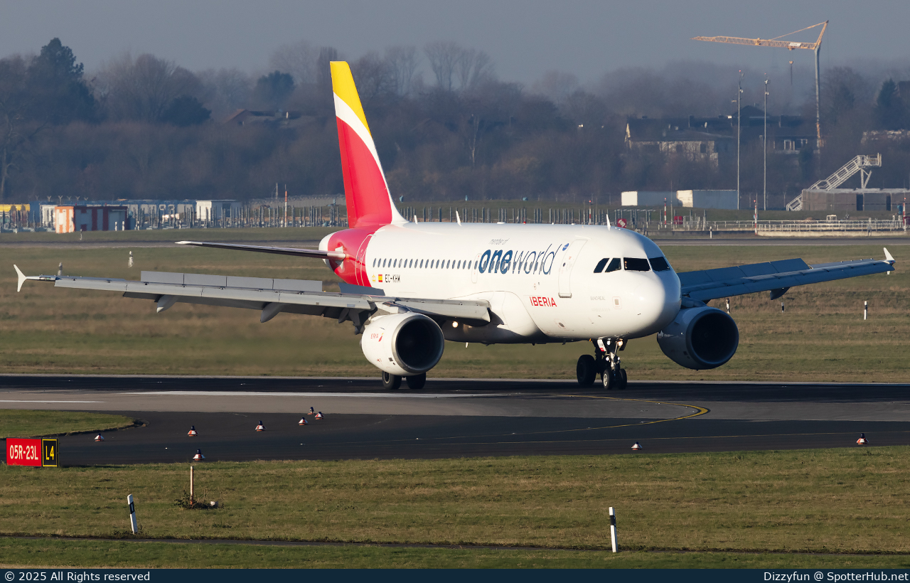 Photo of EC-KHM - Airbus A319-111 operated by Iberia