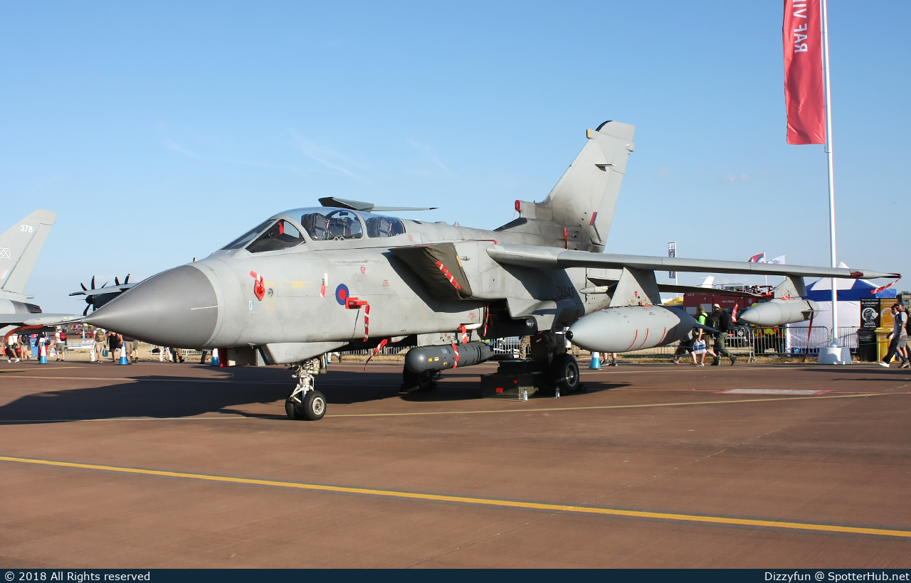 Photo of ZA543 - Panavia Tornado GR4 operated by Royal Air Force