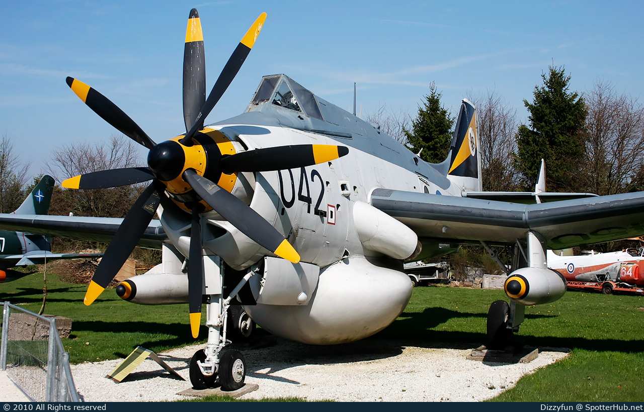 Photo of XL450 - Fairey Gannet AEW.3 operated by Royal Navy