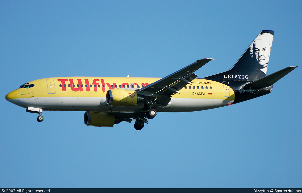 Photo of D-AGEJ - Boeing 737-3L9 operated by TUIfly