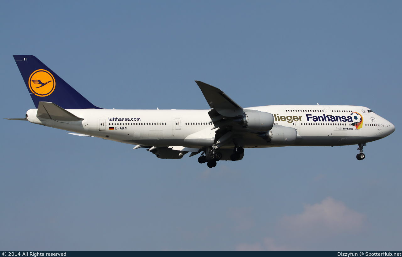Photo of D-ABYI - Boeing 747-830 operated by Lufthansa