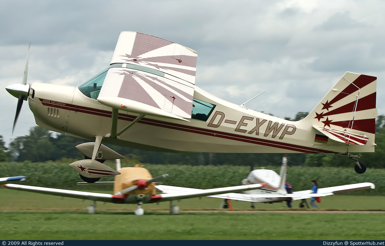 Photo of D-EXWP - American Champion 8KCAB Super Decathlon operated by Private