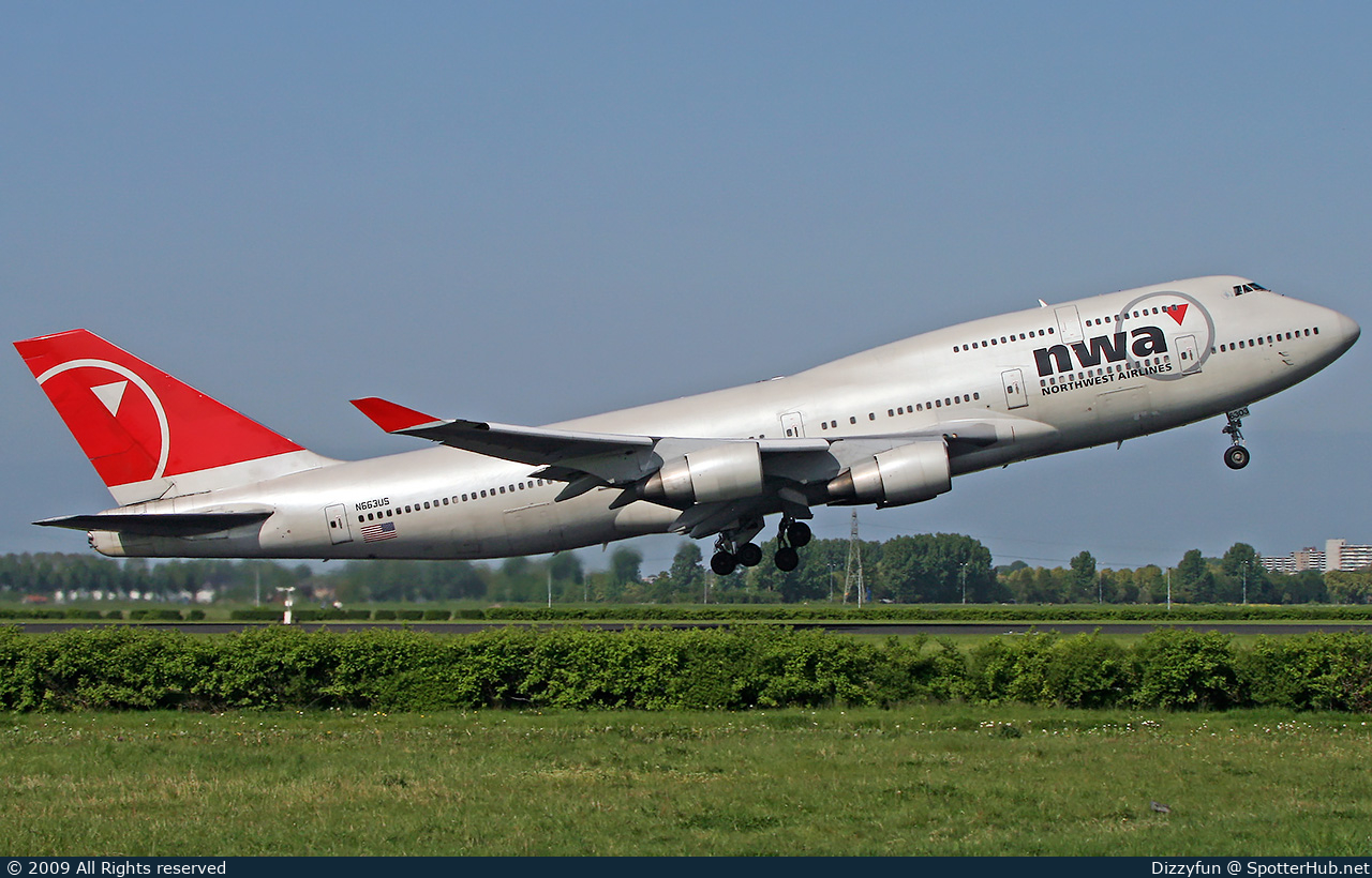 Photo of N663US - Boeing 747-451 operated by Northwest Airlines