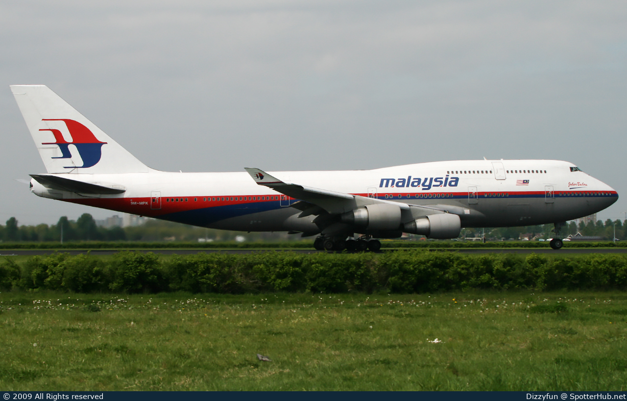 Photo of 9M-MPK - Boeing 747-4H6 operated by Malaysia Airlines