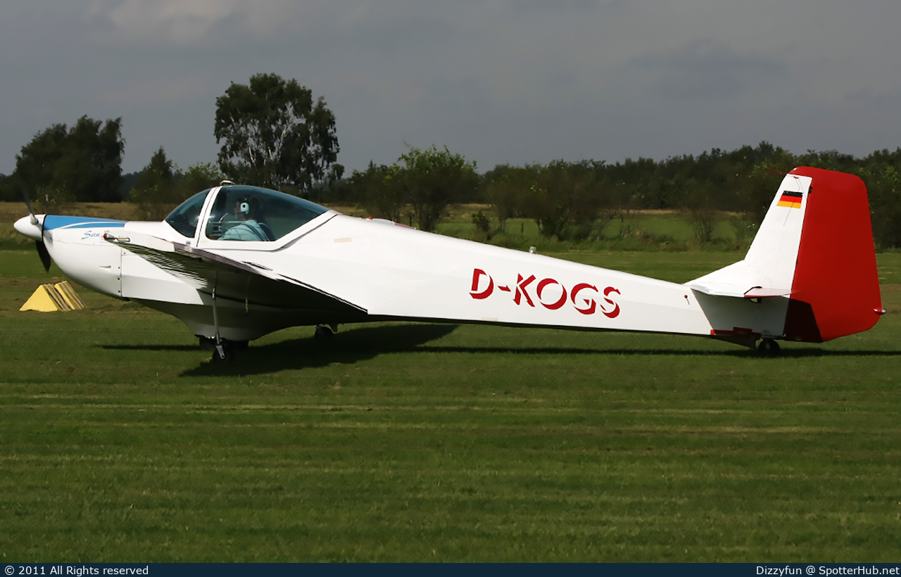 Photo of D-KOGS - Nitsche Avo 68 Samburo R100 operated by Private