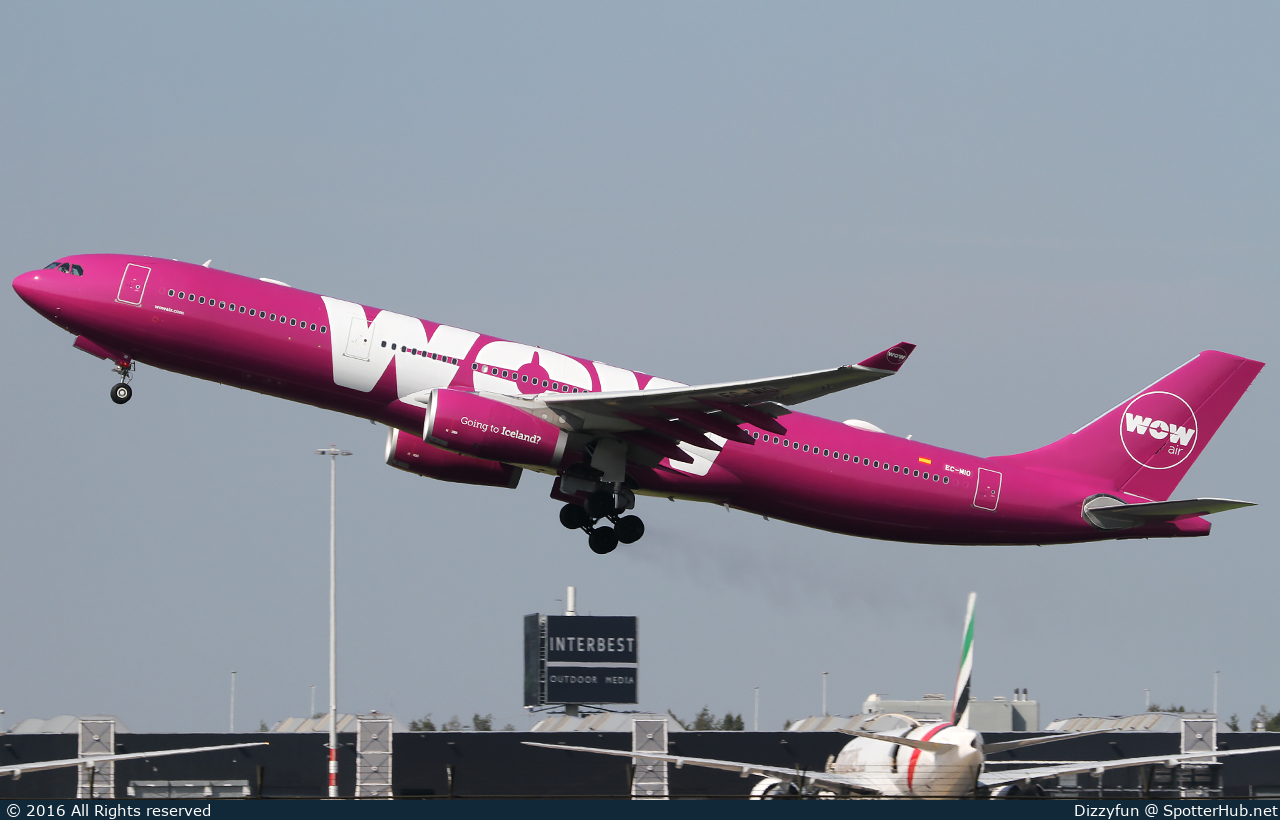Photo of EC-MIO - Airbus A330-343 operated by WOW air