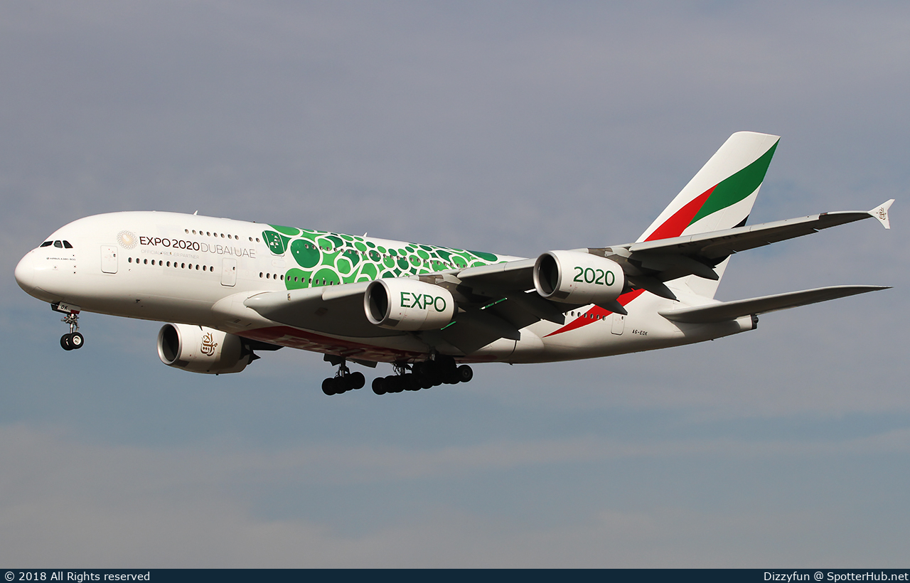 Photo of A6-EOK - Airbus A380-861 operated by Emirates