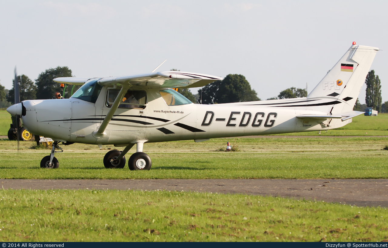 Photo of D-EDGG - Reims-Cessna F152 operated by FFL Flugschule