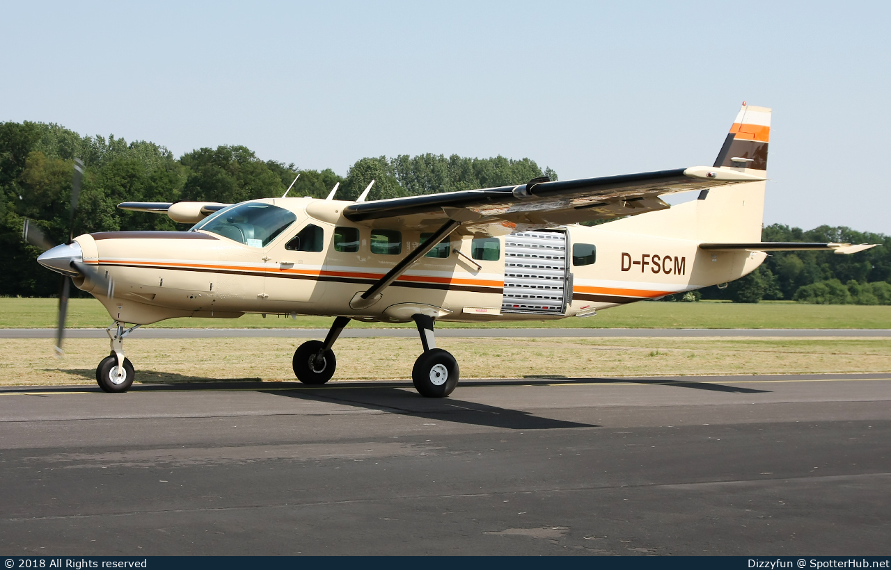 Photo of D-FSCM - Cessna 208B Grand Caravan operated by Fallschirmsportclub Münster