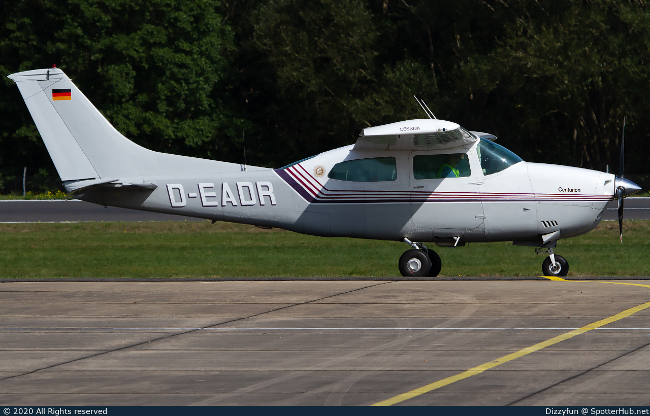Photo of D-EADR - Cessna 210L Centurion II operated by Private