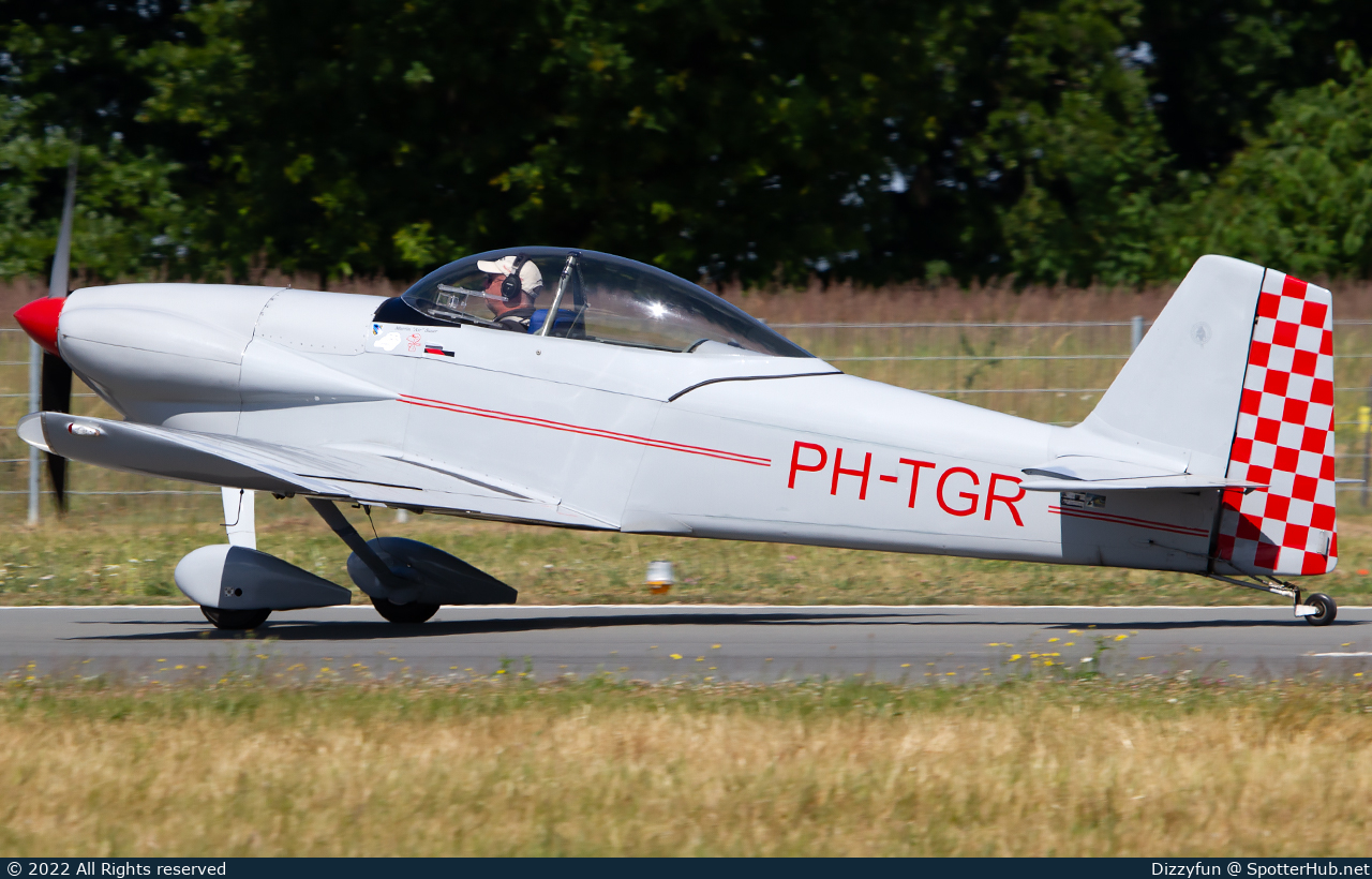 Photo of PH-TGR - Vans RV-4 operated by Private