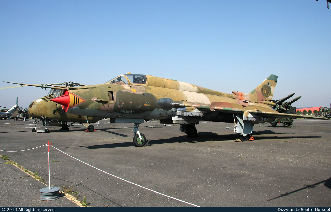 Photo of 613 - Sukhoi Su-22M4 Fitter-K operated by German Democratic Republic Air Force