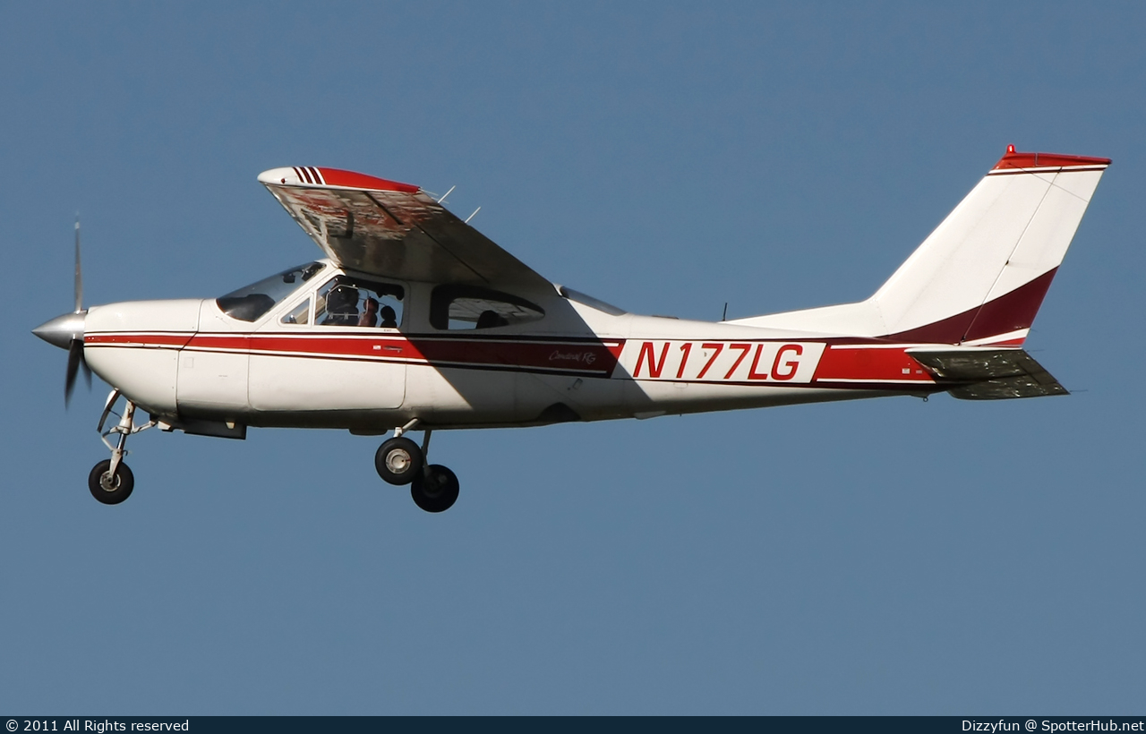 Photo of N177LG - Reims-Cessna F177RG Cardinal RG operated by Private