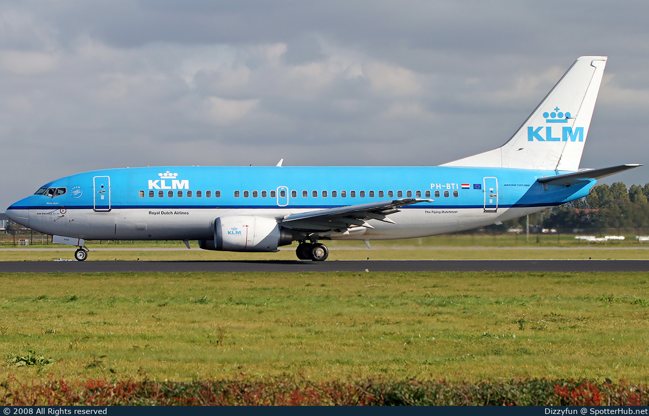 Photo of PH-BTI - Boeing 737-306 operated by KLM Royal Dutch Airlines