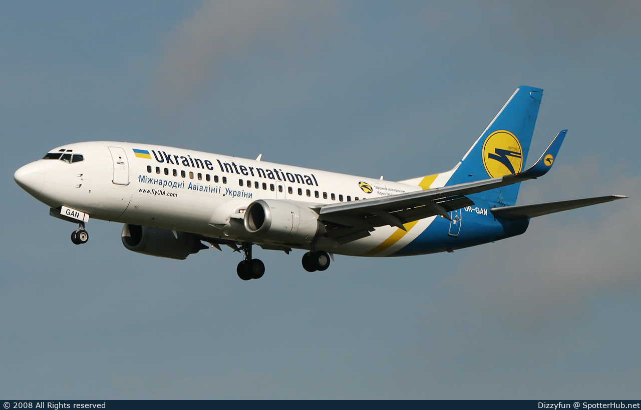 Photo of UR-GAN - Boeing 737-36N operated by Ukraine International Airlines