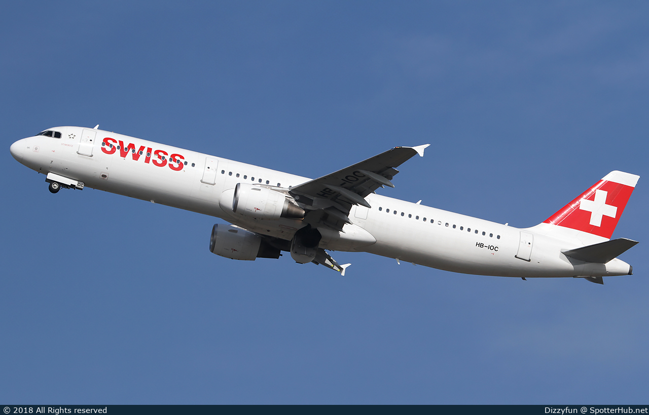 Photo of HB-IOC - Airbus A321-111 operated by Swiss International Air Lines