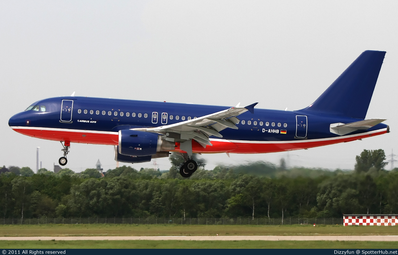 Photo of D-AHHB - Airbus A319-112 operated by Hamburg Airways