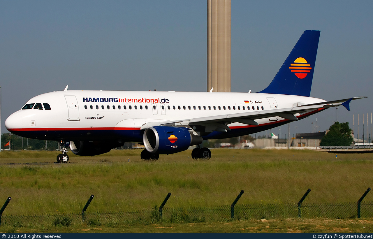 Photo of D-AHIH - Airbus A319-111 operated by Hamburg International