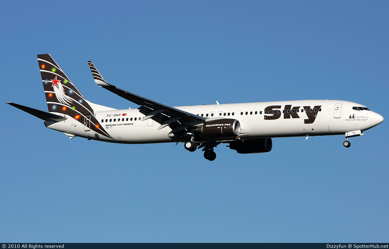 Photo of TC-SKP - Boeing 737-94X(ER) operated by Sky Airlines