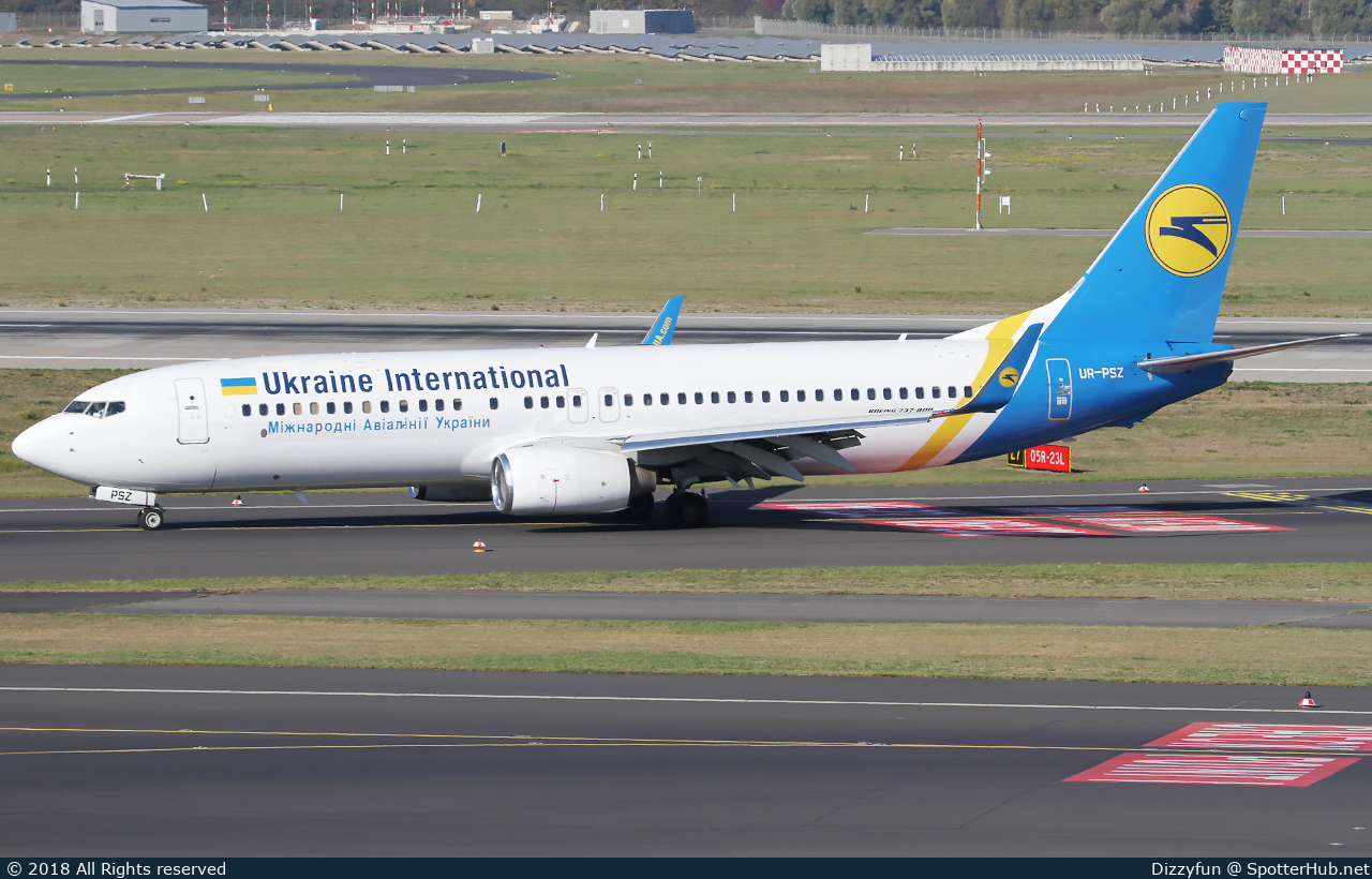 Photo of UR-PSZ - Boeing 737-86N operated by Ukraine International Airlines
