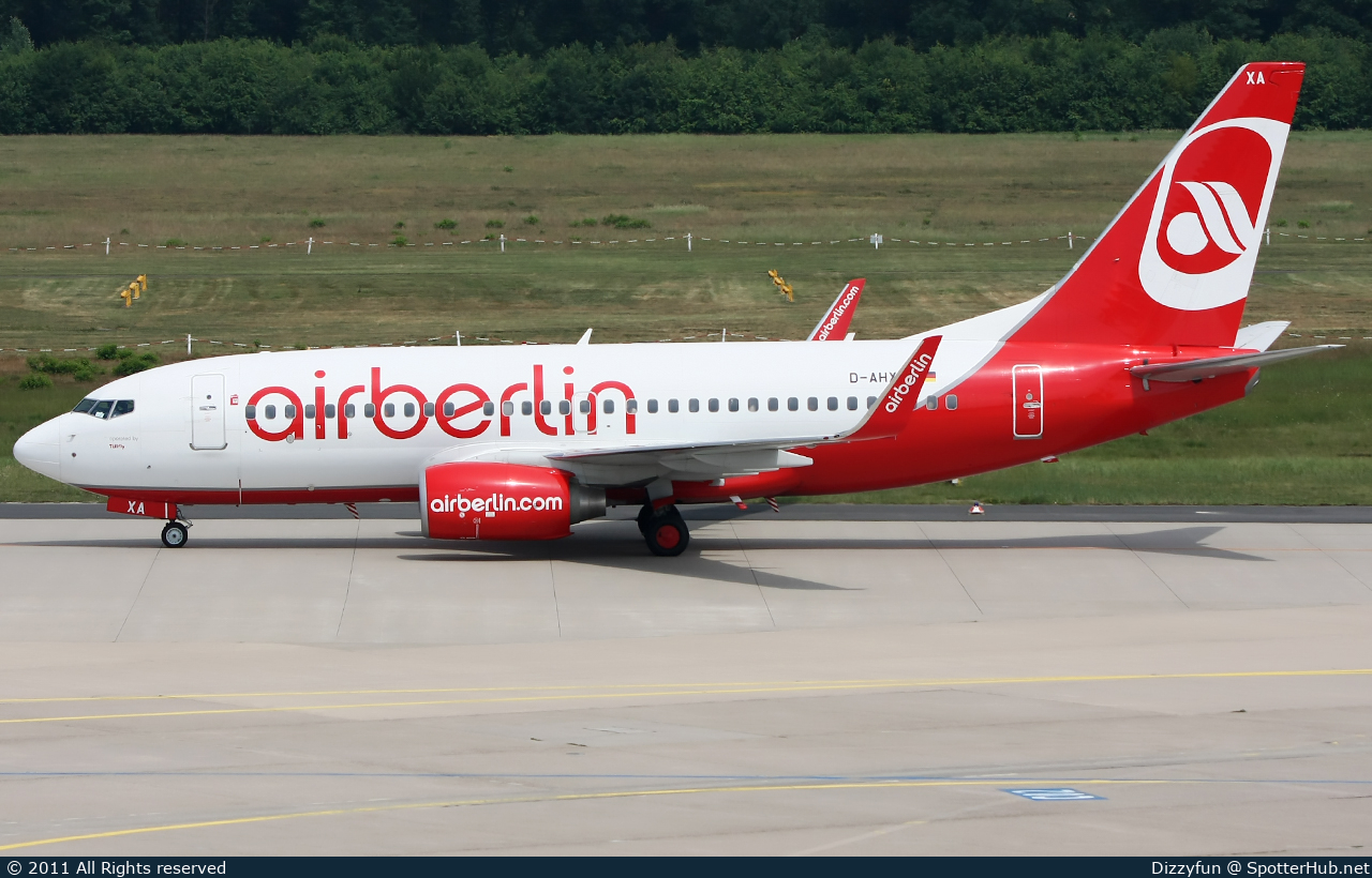 Photo of D-AHXA - Boeing 737-7K5 operated by Air Berlin (opb TUIfly)
