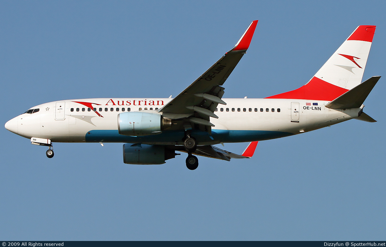 Photo of OE-LNN - Boeing 737-7Z9 operated by Austrian Airlines