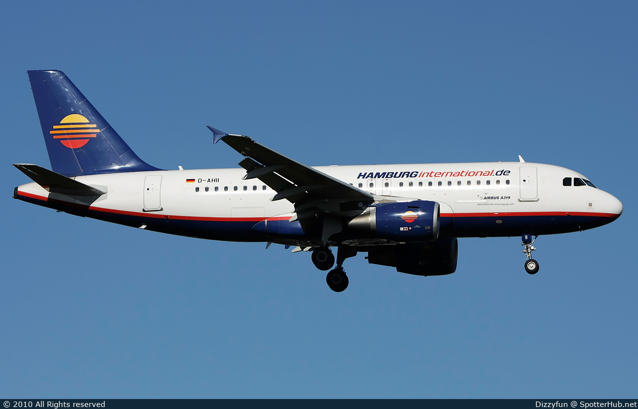 Photo of D-AHII - Airbus A319-111 operated by Hamburg International