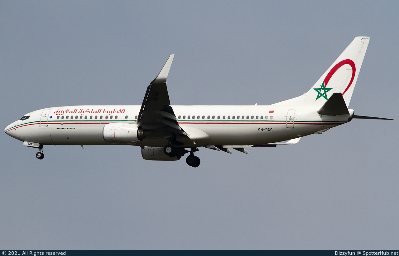 Photo of CN-RGG - Boeing 737-86N operated by Royal Air Maroc
