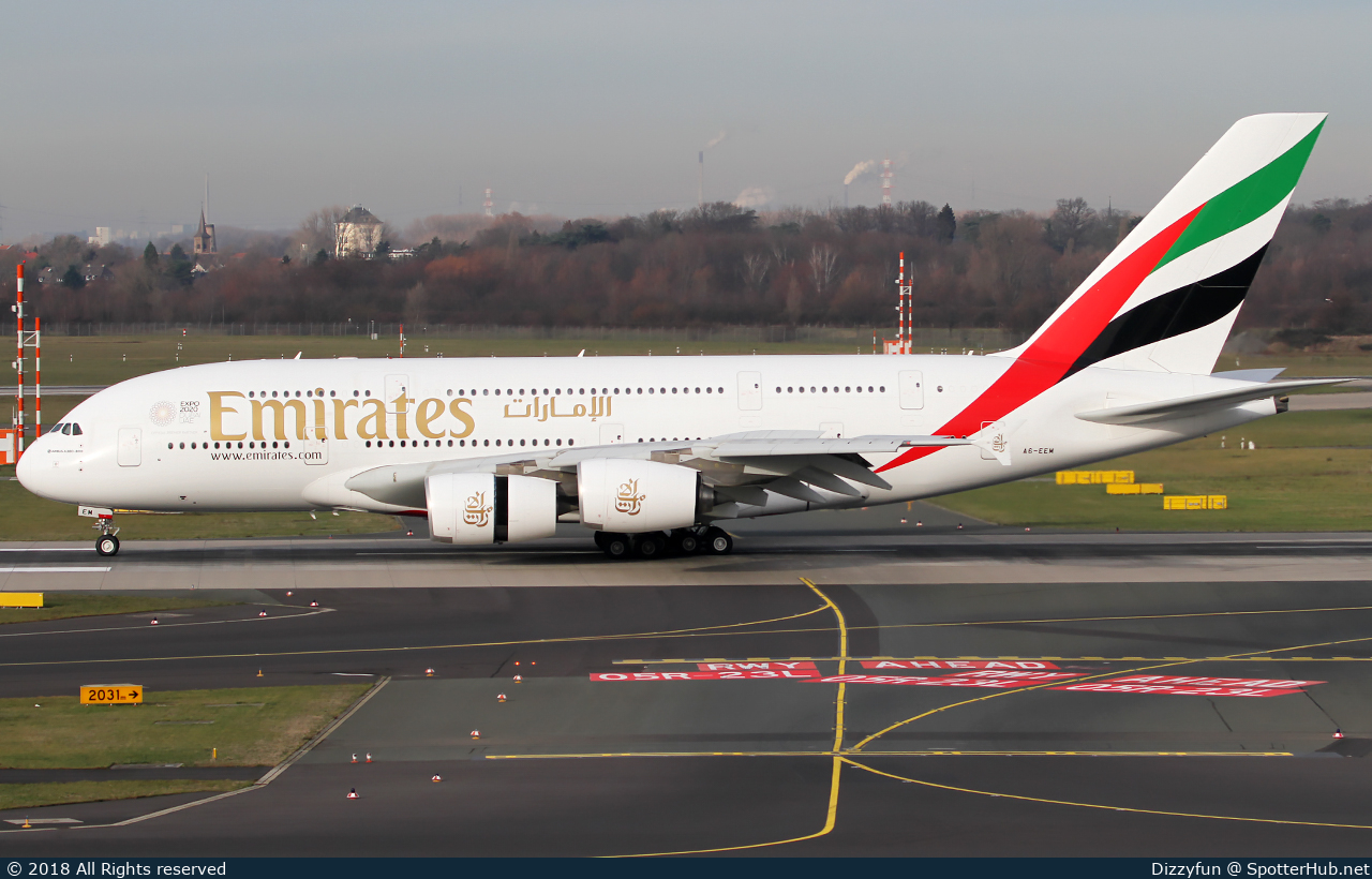 Photo of A6-EEM - Airbus A380-861 operated by Emirates