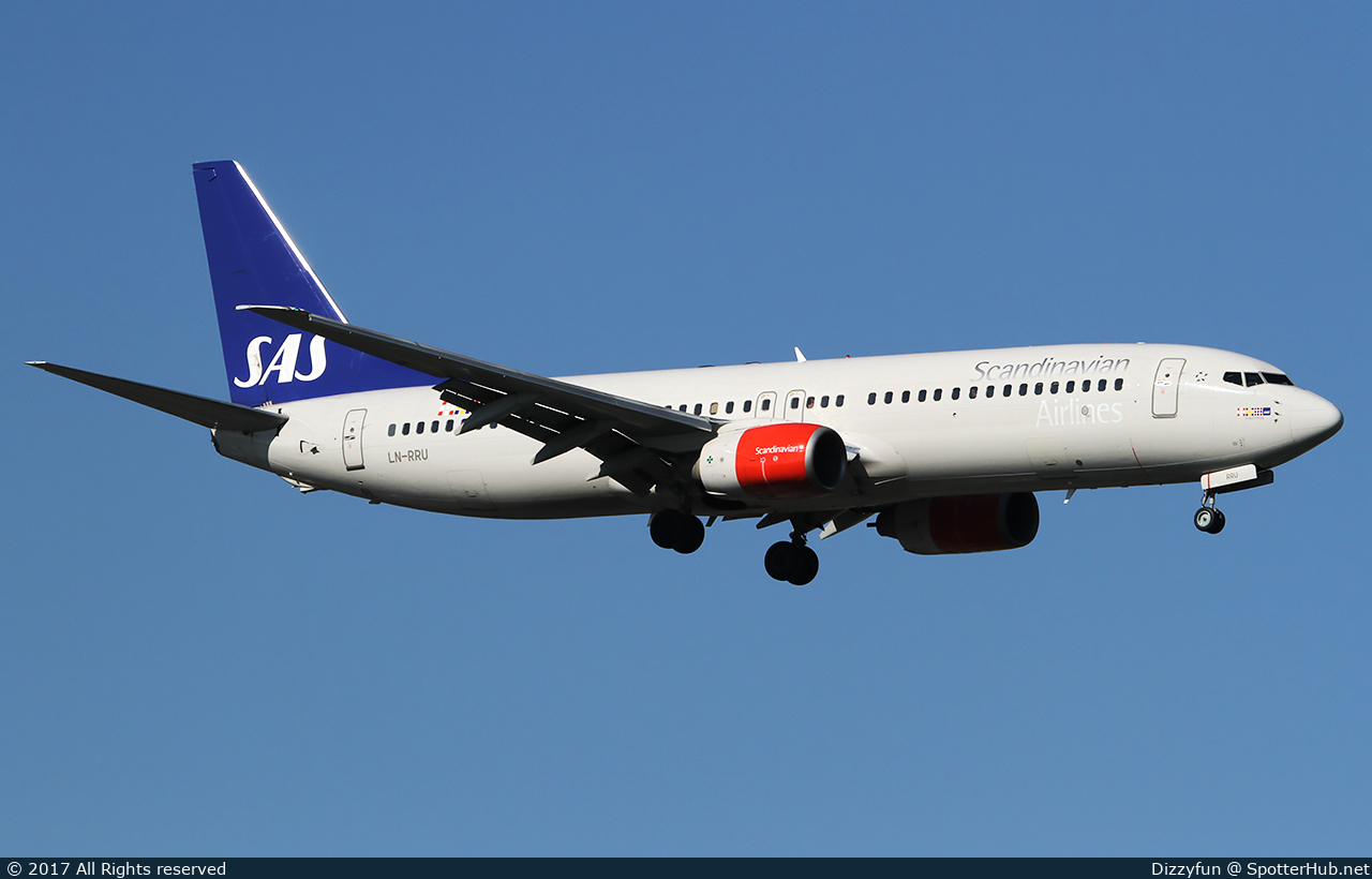 Photo of LN-RRU - Boeing 737-883 operated by SAS Scandinavian Airlines