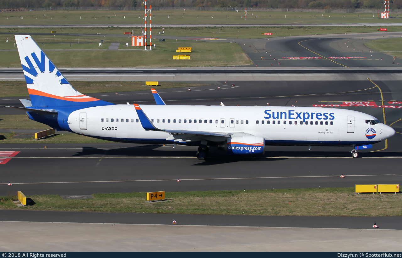 Photo of D-ASXC - Boeing 737-86N operated by SunExpress Germany
