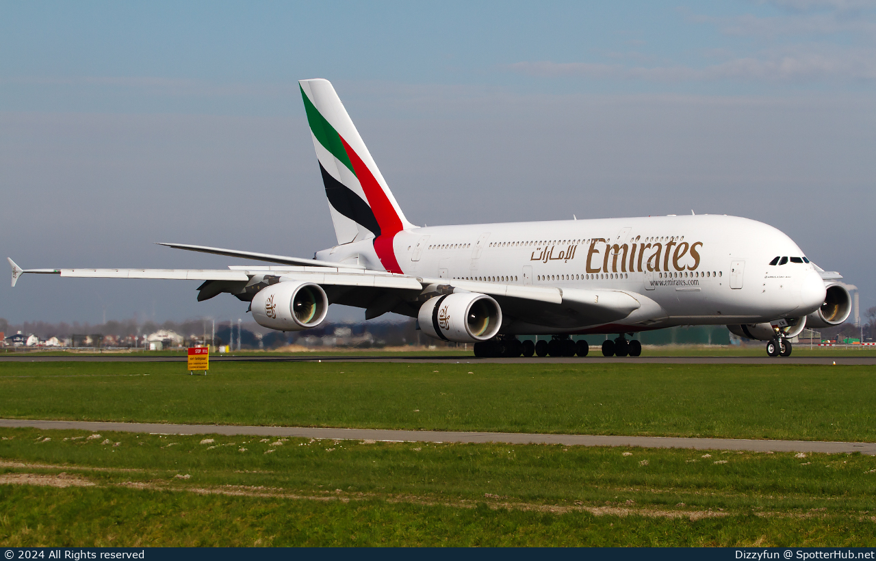 Photo of A6-EEN - Airbus A380-861 operated by Emirates
