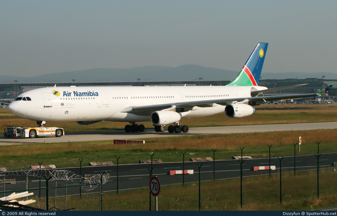 Photo of V5-NME - Airbus A340-311 operated by Air Namibia