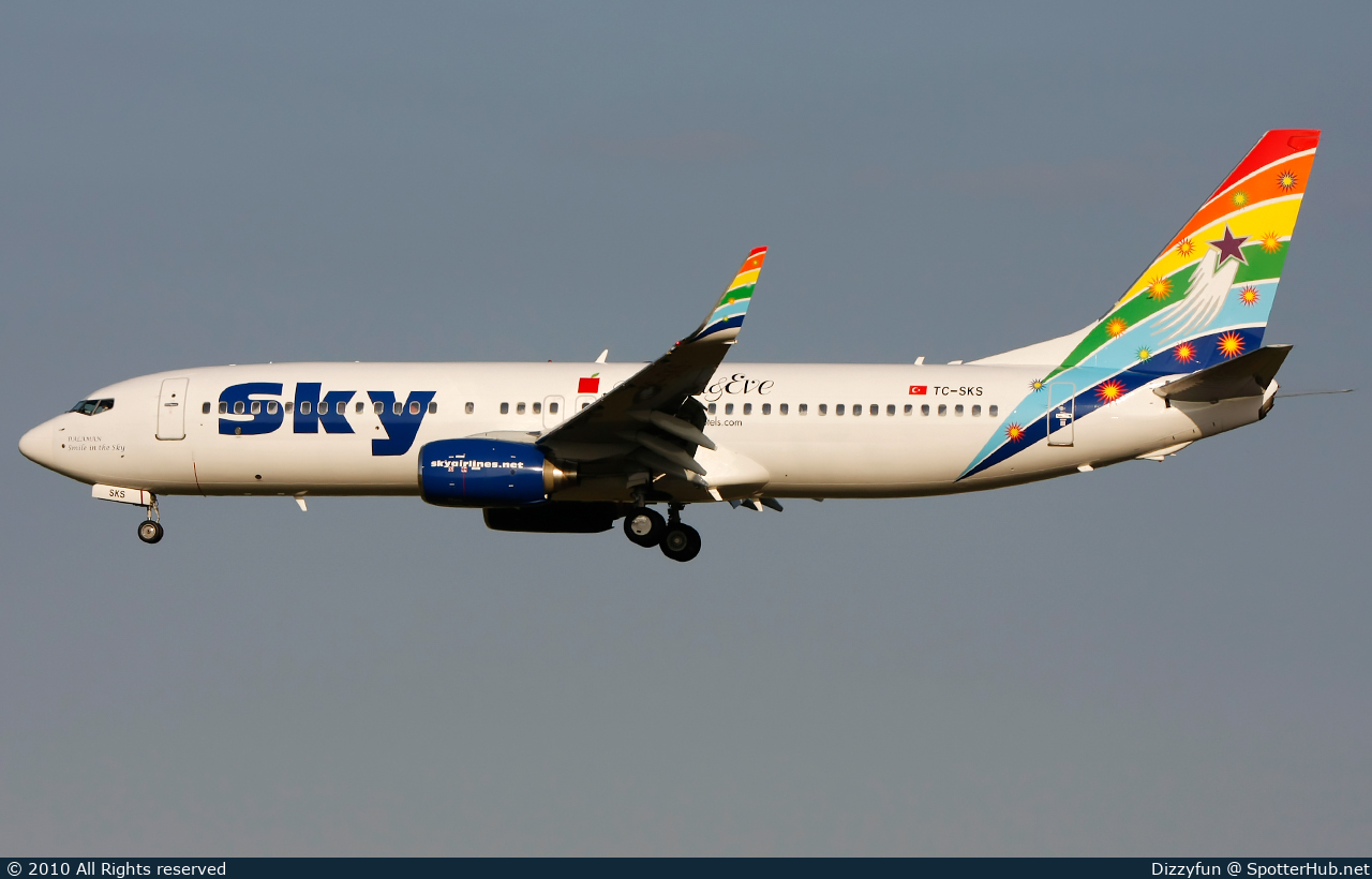 Photo of TC-SKS - Boeing 737-83N operated by Sky Airlines