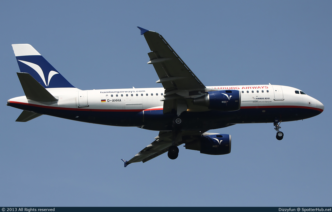 Photo of D-AHHA - Airbus A319-112 operated by Hamburg Airways