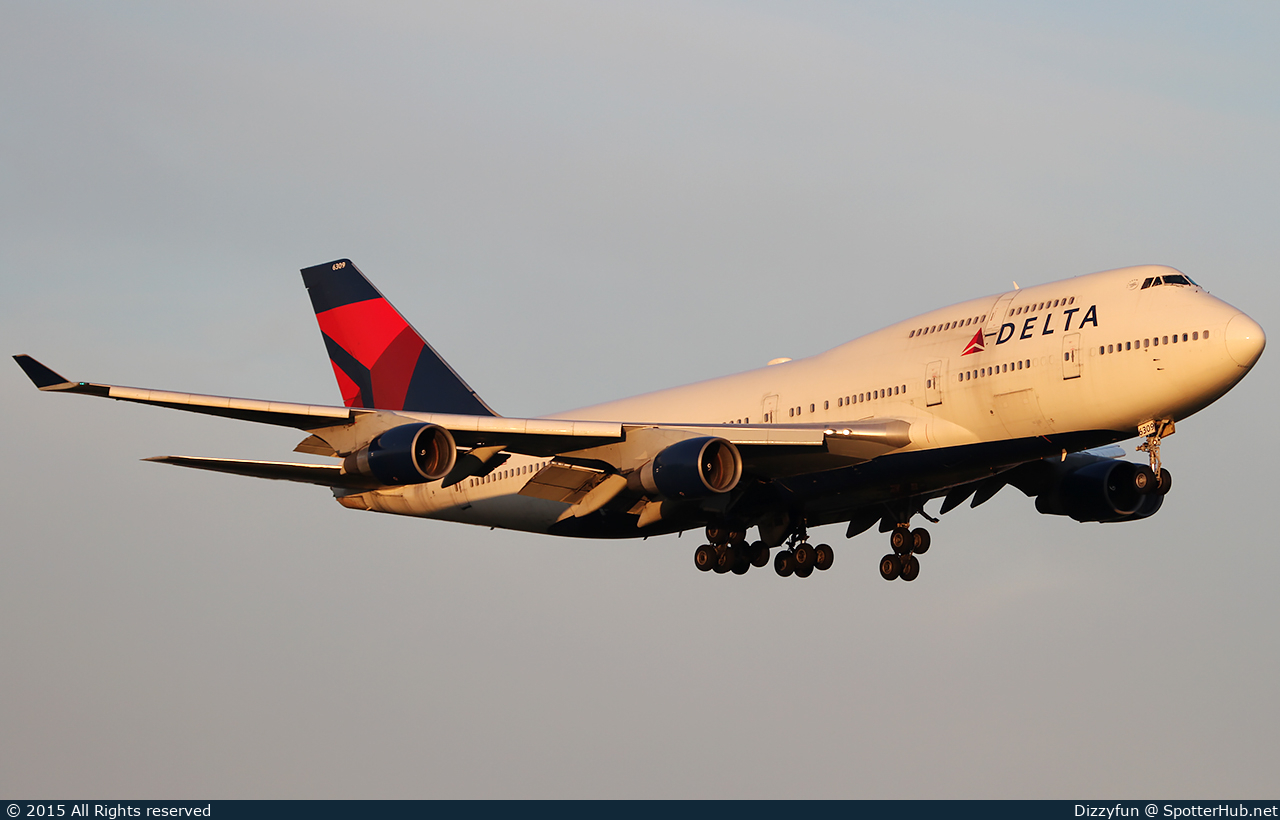 Photo of N669US - Boeing 747-451 operated by Delta Air Lines