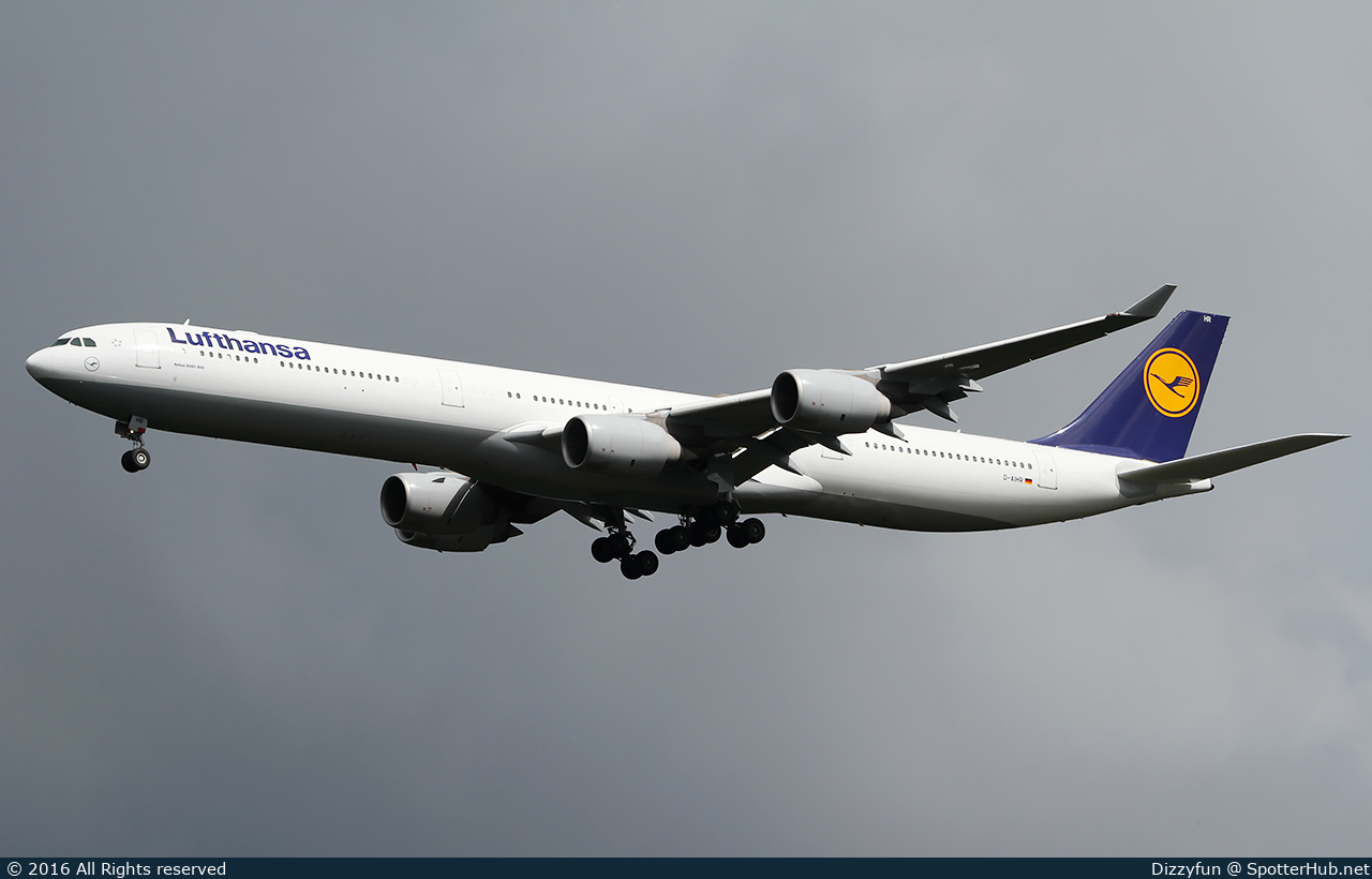 Photo of D-AIHR - Airbus A340-642 operated by Lufthansa