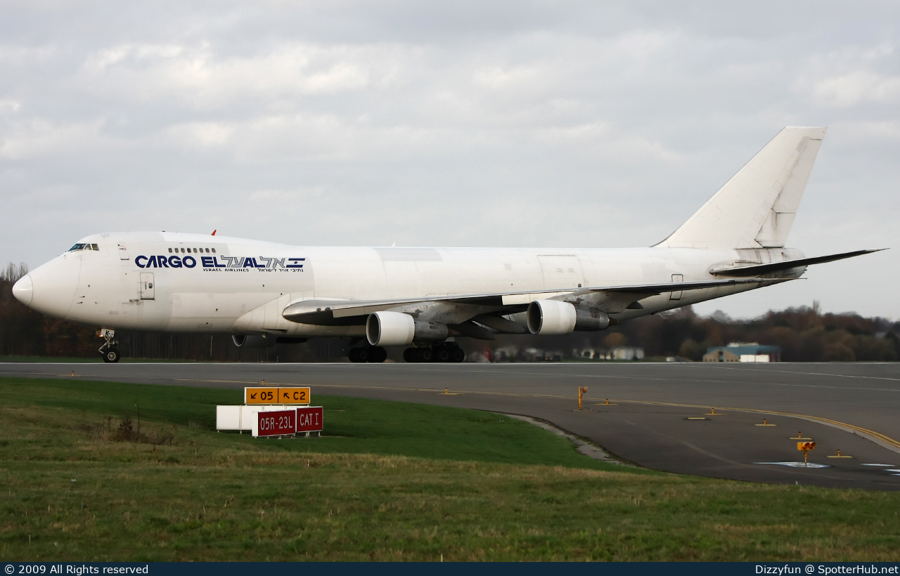 Photo of 4X-AXK - Boeing 747-245F operated by El Al Cargo