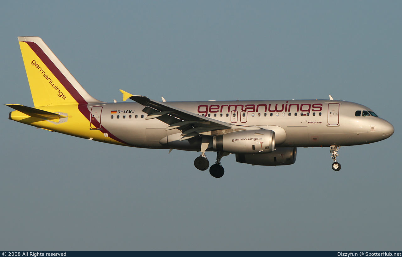 Photo of D-AGWJ - Airbus A319-132 operated by Germanwings