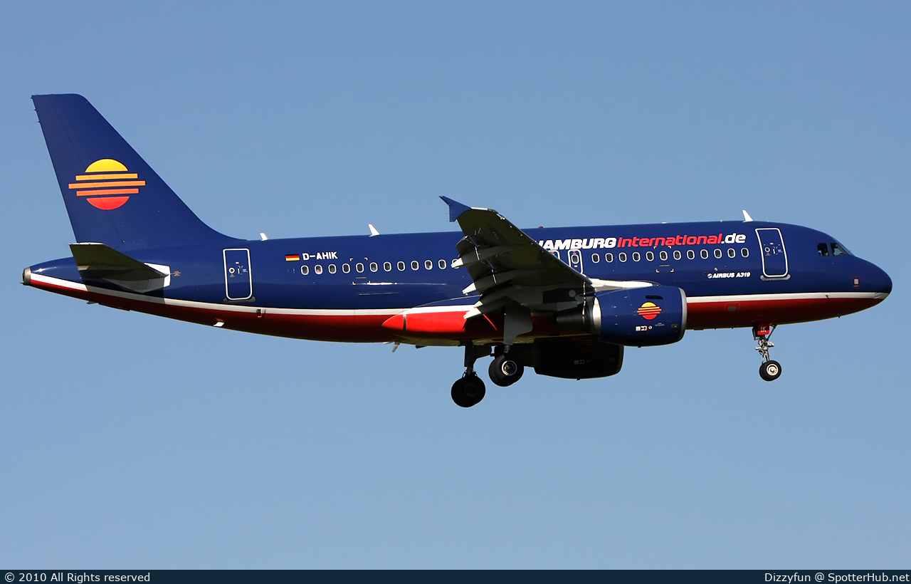 Photo of D-AHIK - Airbus A319-112 operated by Hamburg International